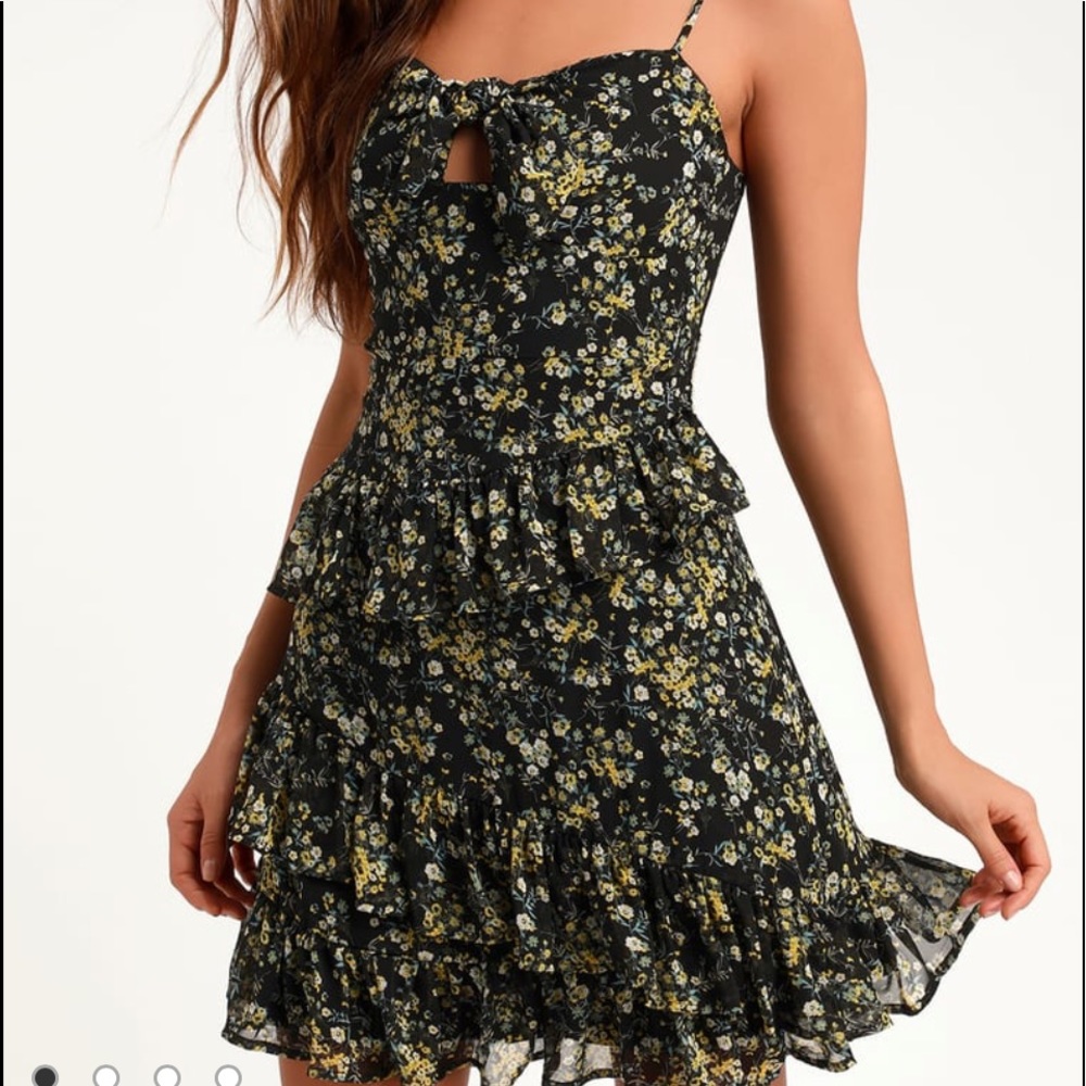 LULU’S Main Squeeze Black Floral Print Chiffon Tie- Front Mini Dress M